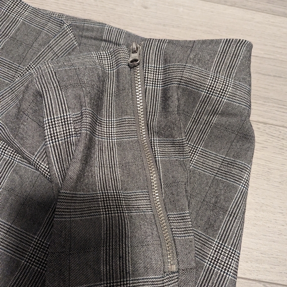 Dynamite - Grey Pants - Small - Picture 2 of 5